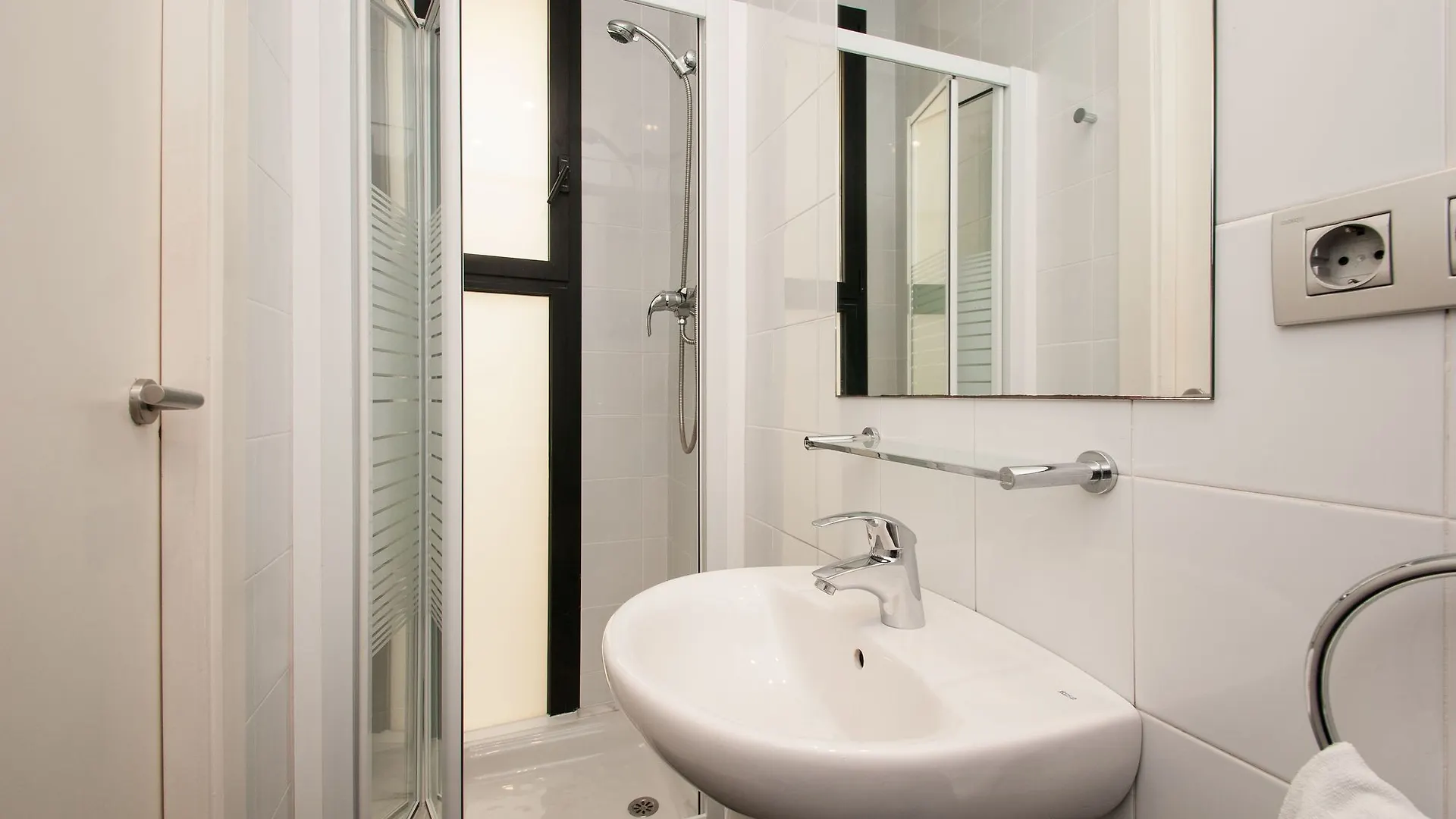 Ssg Liceo Apartments Barcelona