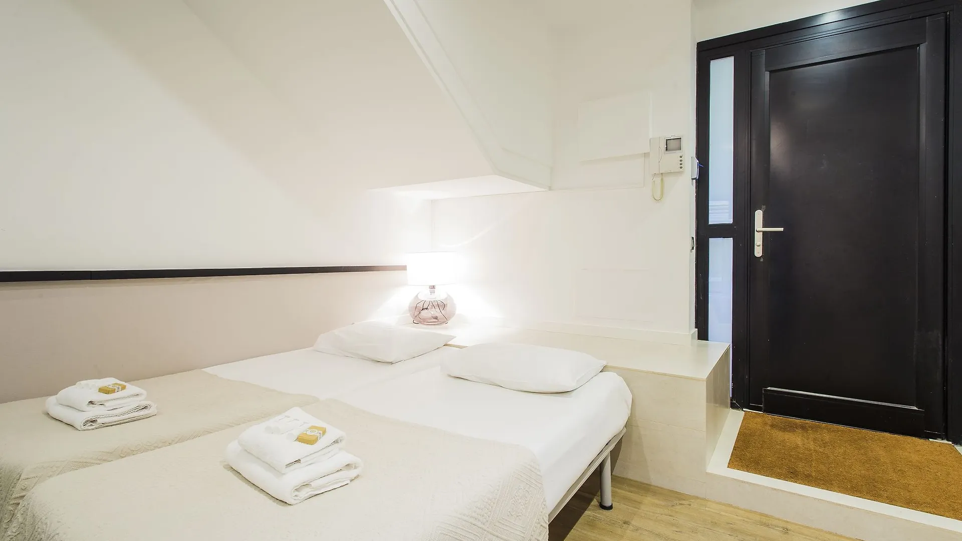 Ssg Liceo Apartments Barcelona